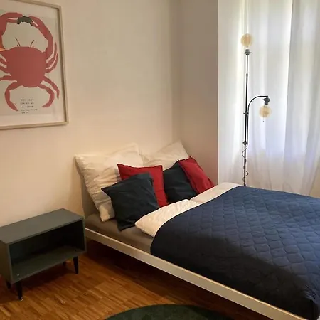 Little Fine Close To Leipzig Цайц